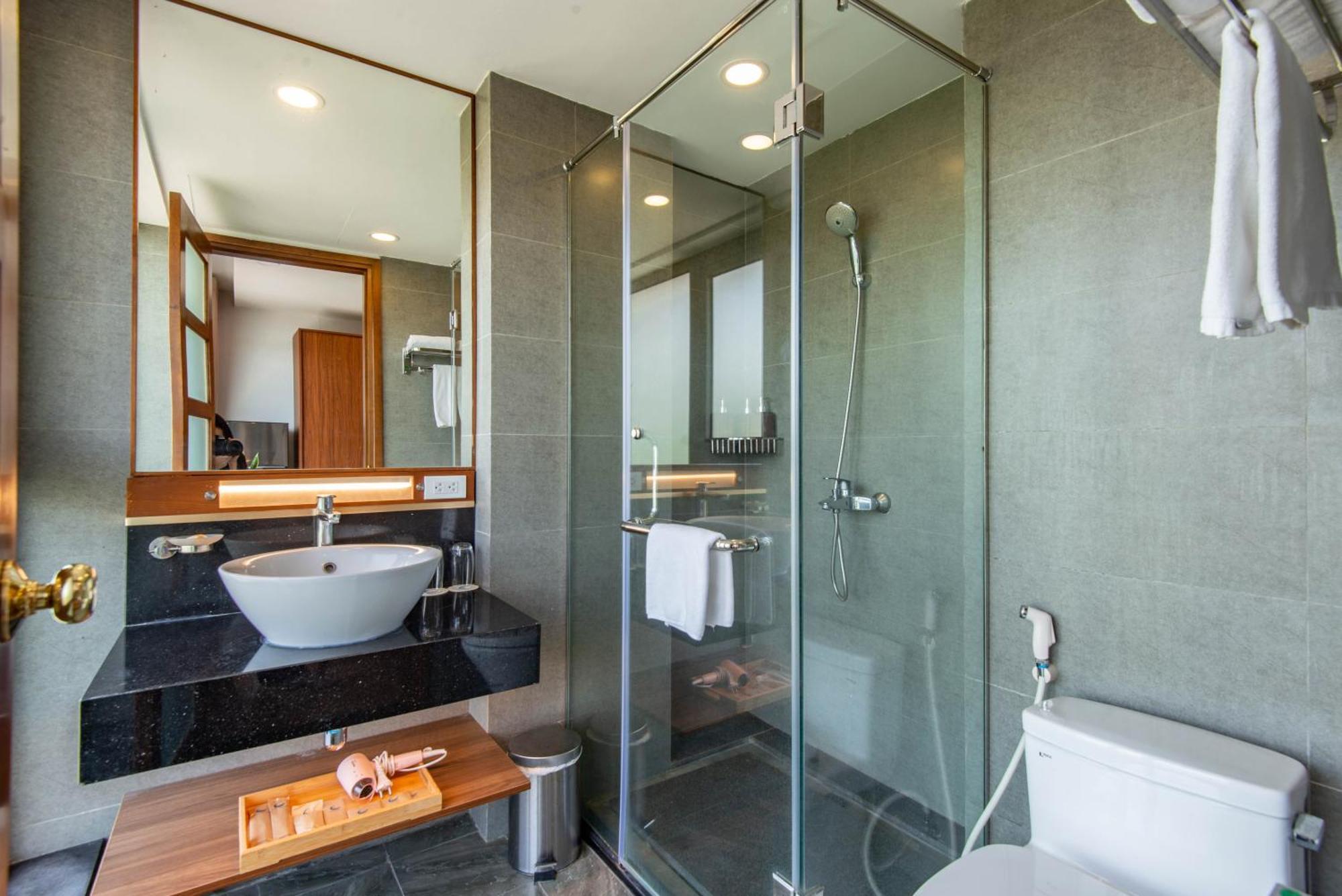 Sunny Moon West Lake Apartment Ханой Номер фото
